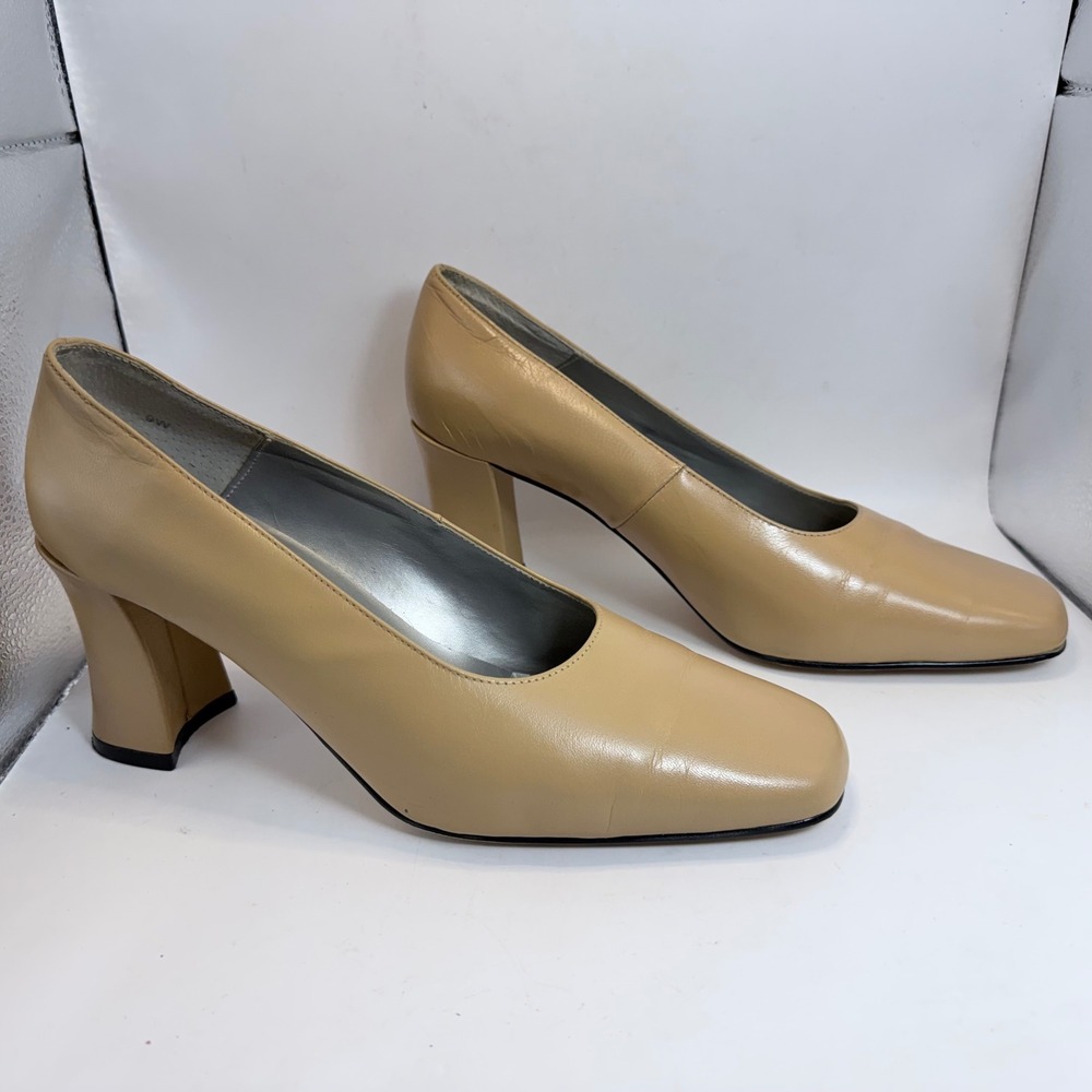 Newport News Tan Leather Square Toe Pumps Block Heel Size 9W Beige Professional - Picture 3 of 6